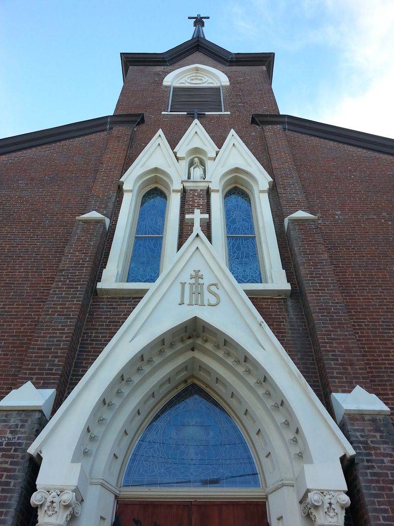 This Historic Tennessee Church Is Filled With Painted Ceilings And Brilliant Stained Glass - Decor Hint Surviving The 2020 Tornado