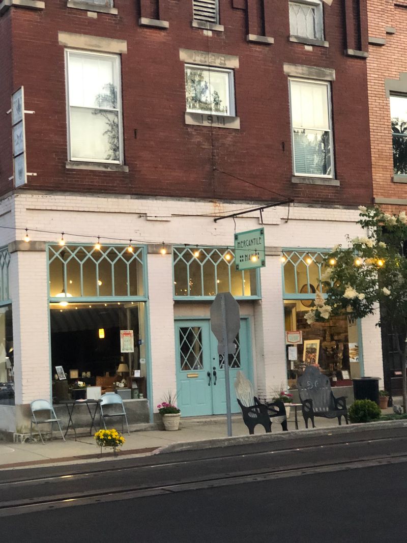 10 Stationery And Paper Shops In Kentucky Where Card Lovers Lose Track Of Time - Decor Hint Mercantile Market On Main