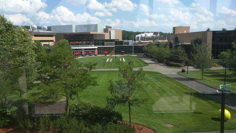 Downtown Brings Shops And Restaurants Close Together