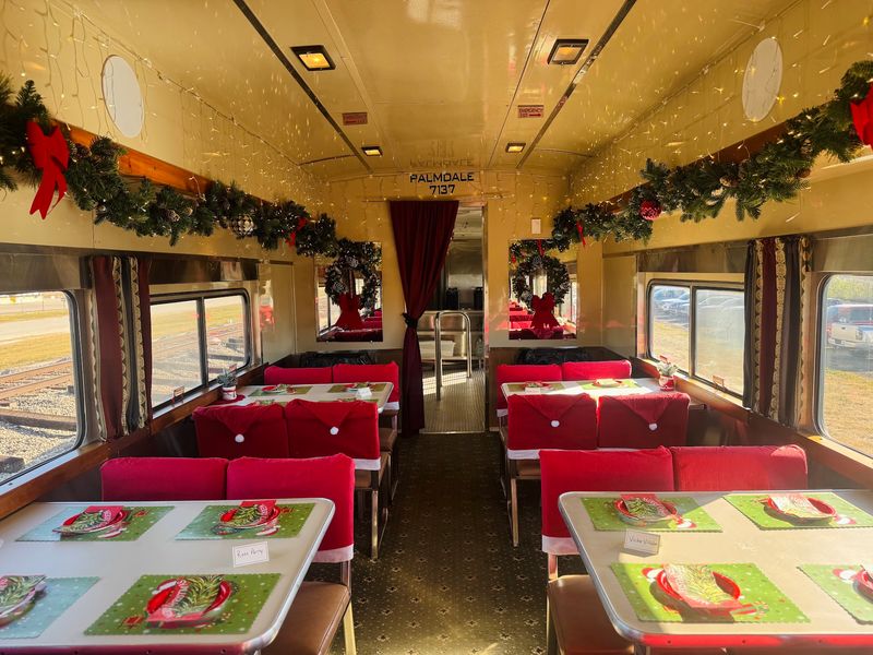 Florida's Sugarcane Country Still Hears A Vintage Steam Train Chugging Past Orange Groves On Weekends - Decor Hint Vintage Cars, Each With Its Own Personality