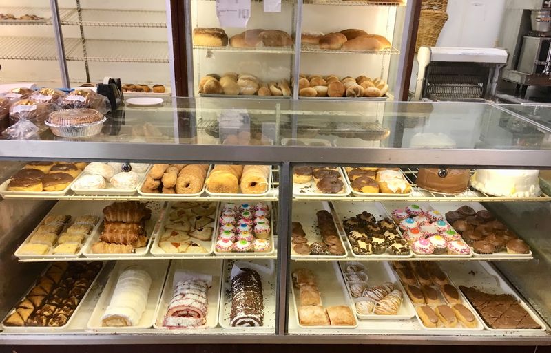 Connecticut'S Oldest Bakery Has Kept Its Recipes Secret For Generations - Decor Hint Old-Fashioned Baking Still Defines The Shop