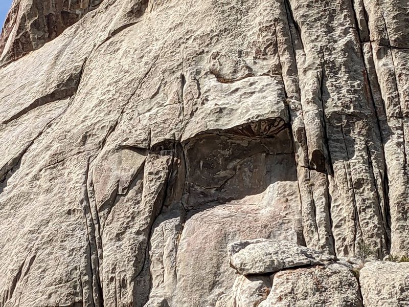 This Idaho Park's Easy Hikes Wind Through Giant Rocks That Hide Prehistoric Pictographs - Decor Hint Painted Images Behind A Protective Boundary
