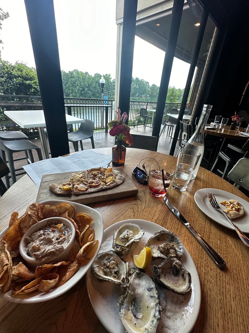 10 Alabama Restaurants With Gluten-Free Options So Tasty Even Bread Lovers Want A Bite - Decor Hint River, Tuscaloosa