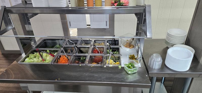 A Salad Bar That Gets Attention