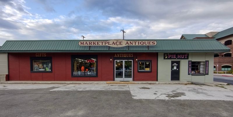 Marketplace Antiques & Gifts in Sandpoint