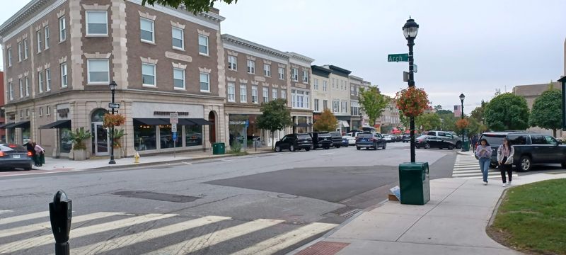 Greenwich Avenue, Greenwich