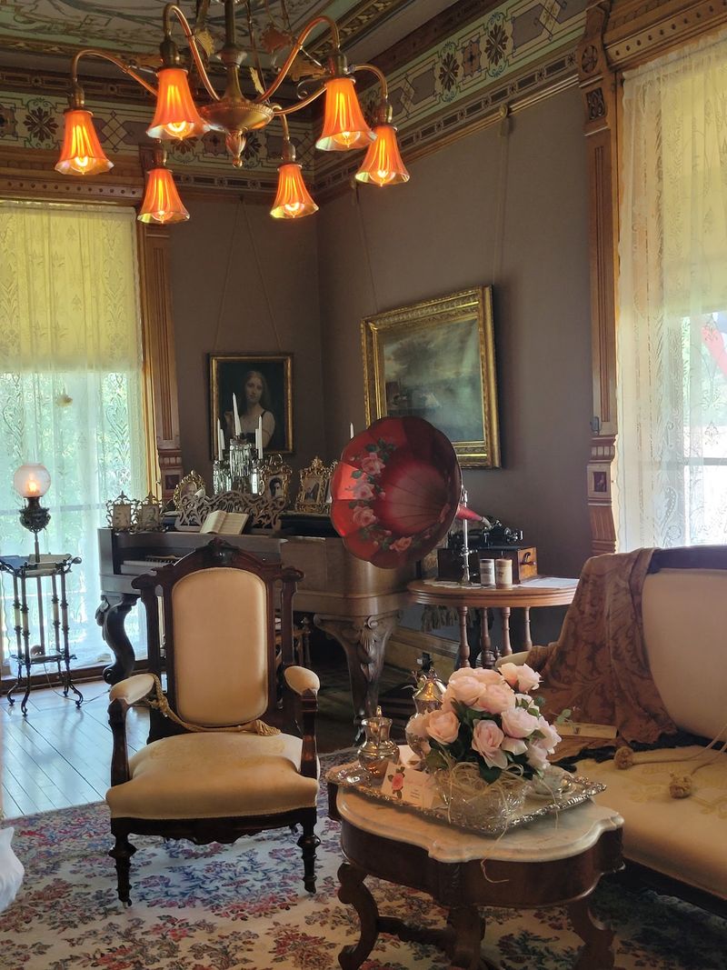 One Of Wisconsin’s Most Unusual Museums Is Probably Closer Than You Think - Decor Hint A House With New Seasons