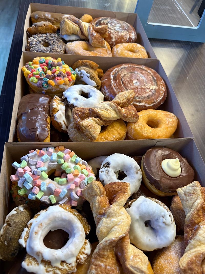 This Idaho Restaurant Makes The Kind Of Fresh Donuts Worth Driving Across Town For - Decor Hint Buttermilk Bars Keep The Classics Well Represented