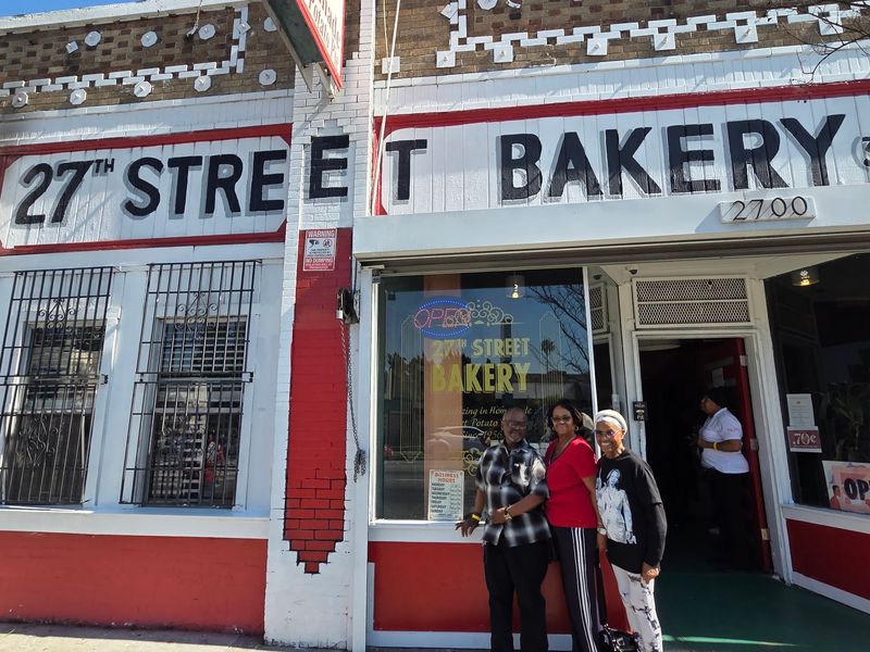 11 California Bakeries Serving The Most Amazing Pumpkin Treats This Fall - Decor Hint 27th Street Bakery, Los Angeles
