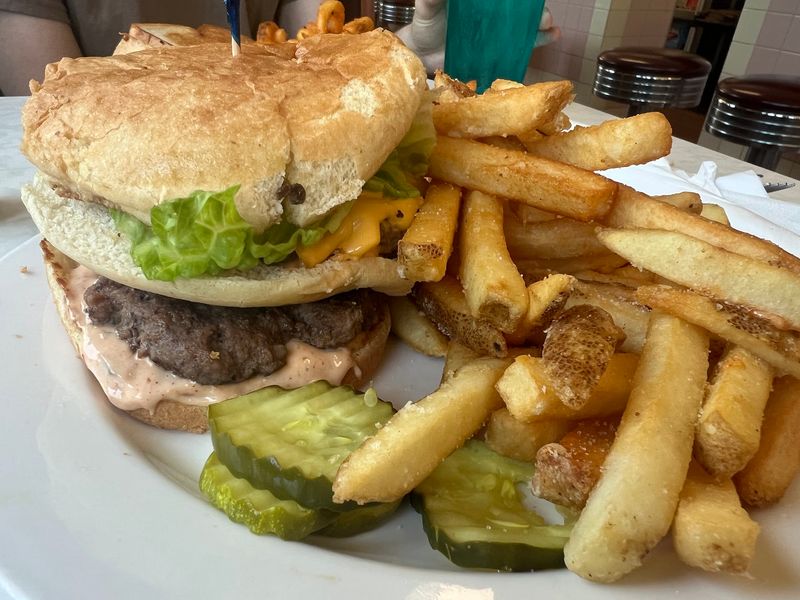 Burgers Made From Meat That Was Never Frozen