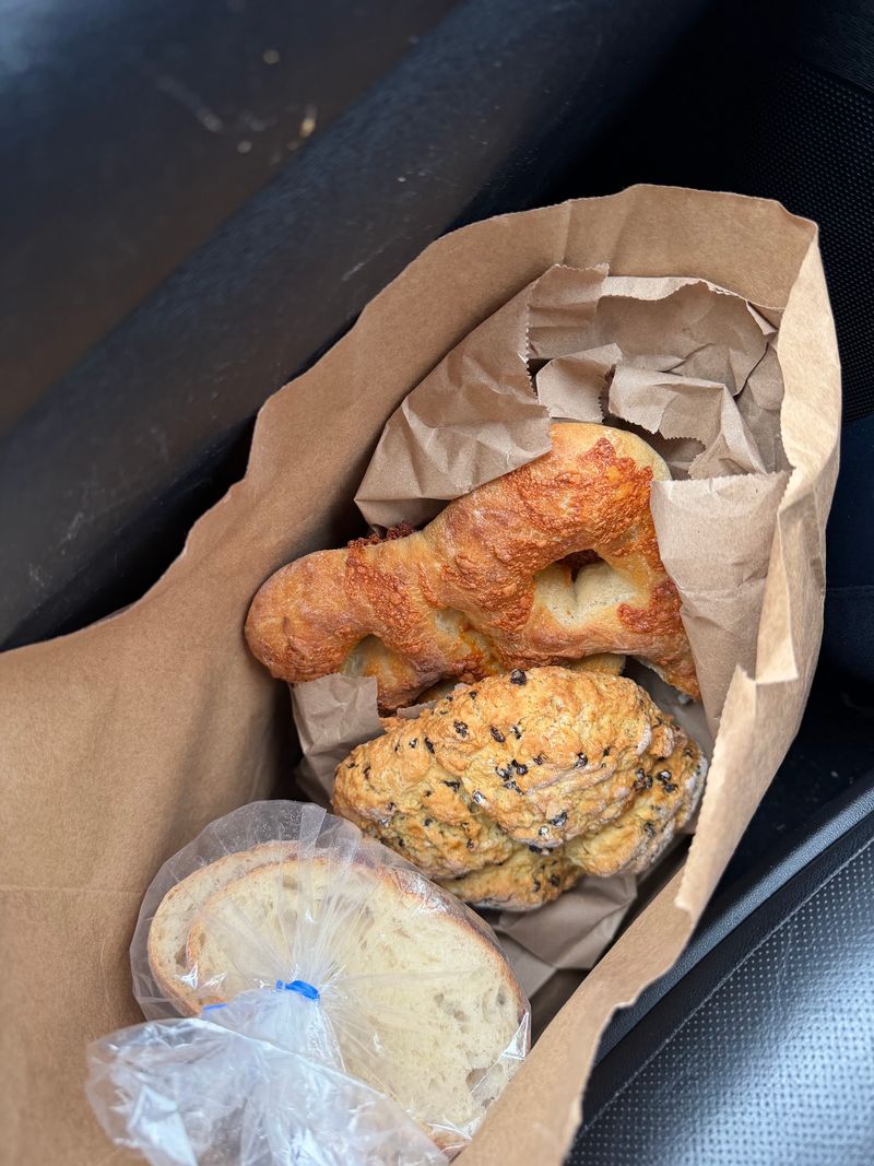 This West Virginia Bakery Turns Cinnamon Rolls Into Pure Comfort - Decor Hint Pepperoni Rolls Worth The Detour