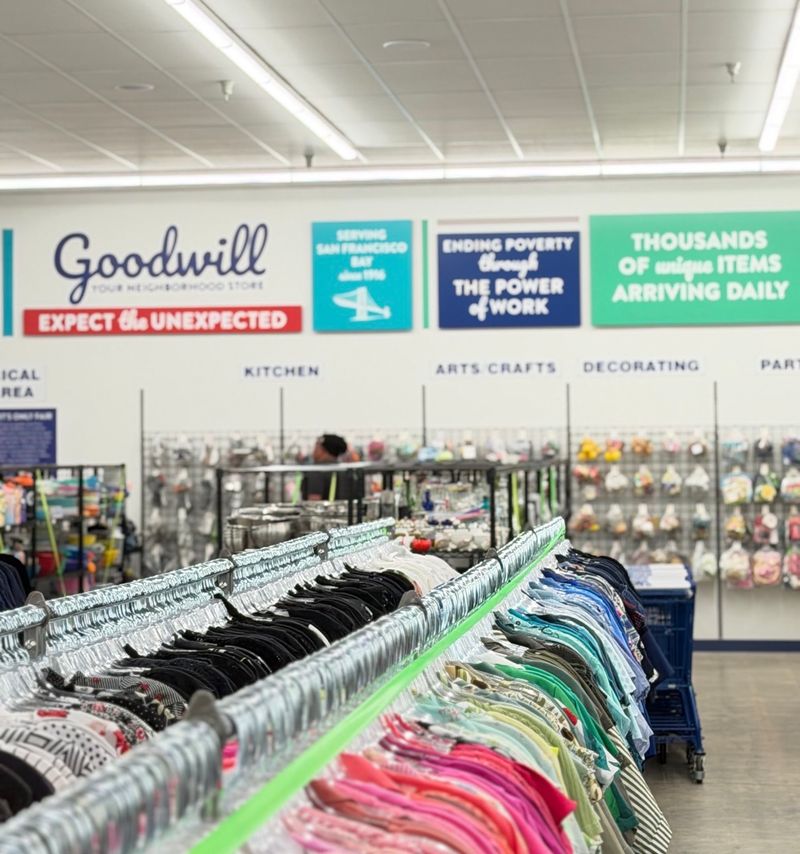 11 Massive California Thrift Stores With Over 15,000 Square Feet Of Secondhand Finds - Decor Hint Goodwill Pittsburg