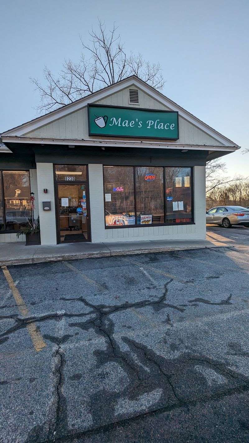 Mae's Place, North Kingstown