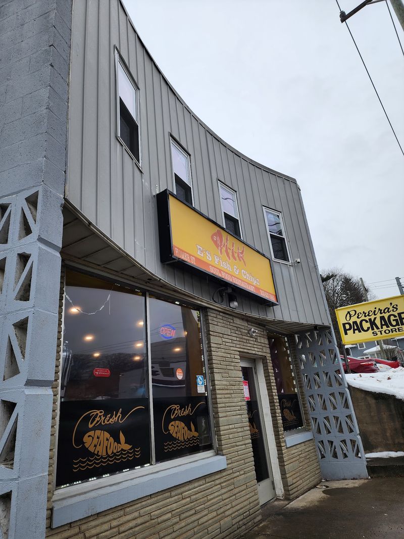 E's Fish and Chips Soul Food Restaurant, Waterbury 