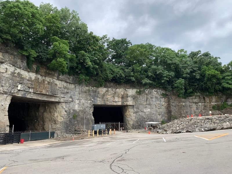 Louisville Mega Cavern