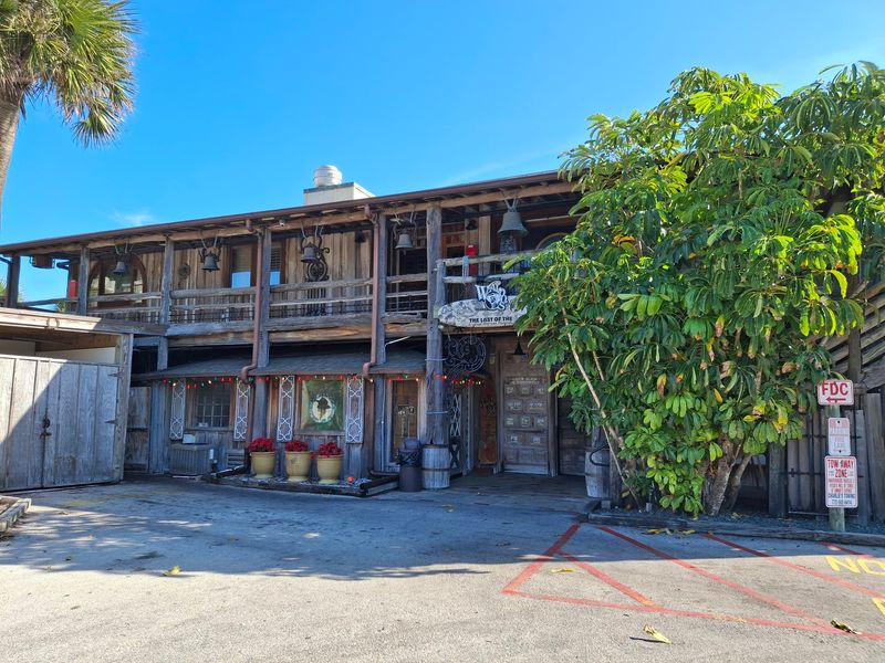 Waldo's Restaurant: Seafood Near The Surf