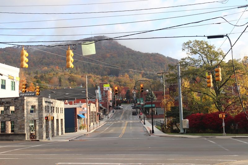 This Beloved Mountain Town Was Named The Poorest City In North Carolina - Decor Hint A Huge College Population Changes The Numbers In A Big Way