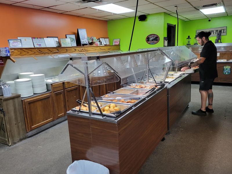 Fried Chicken, Pork Chops And Banana Pudding Fill Your Plate At This Long-Standing Florida Country Buffet - Decor Hint Saturday Crab Legs and Special Occasions