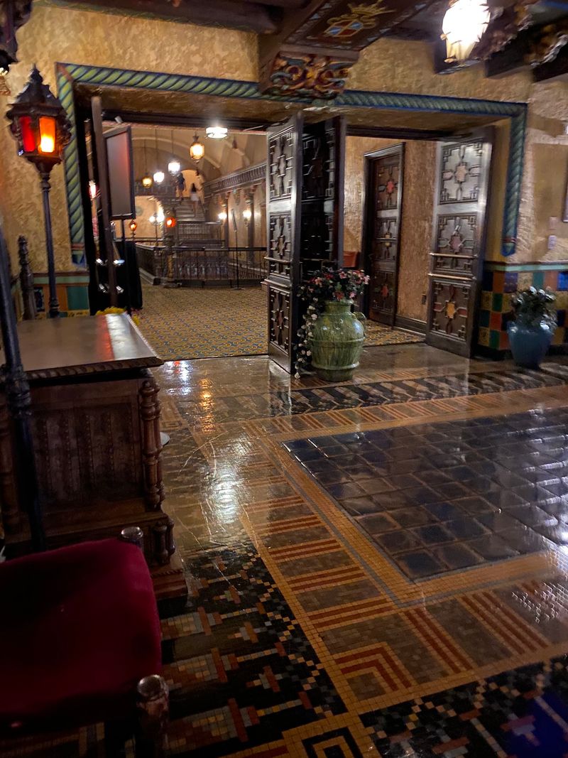 8 Spooky Florida Destinations That Feel Completely Different After Dark - Decor Hint Tampa Theatre