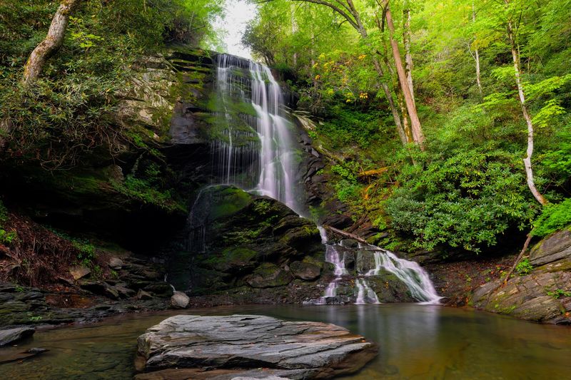 12 Western North Carolina Attractions Nearly Lost To Hurricane Helene That Are Finally Welcoming Visitors Again - Decor Hint Catawba Falls
