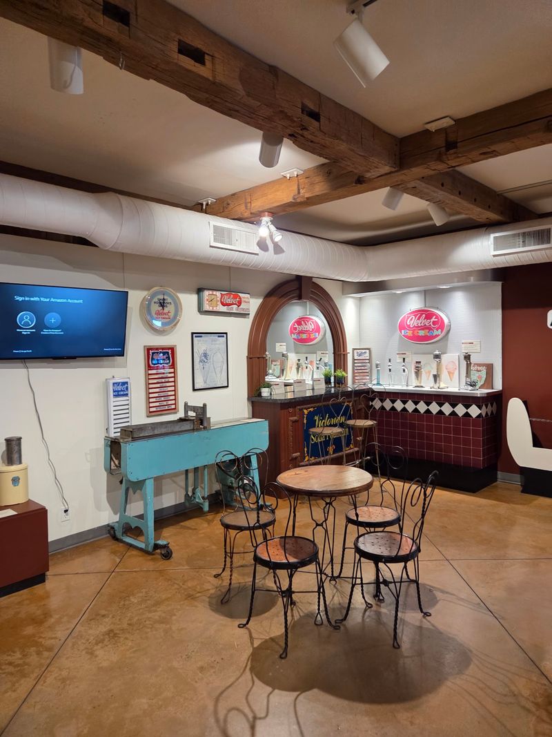 This Ohio Destination Pairs More Than 40 Ice Cream Flavors With 20 Acres Of Family Fun - Decor Hint Festivals And Doggie Days