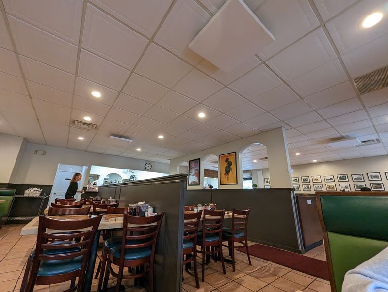 Crisp Autumn Mornings Suit This Diner Perfectly
