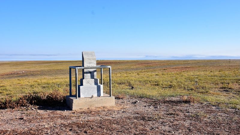 A Pasture Summit in the Far Southwest Corner