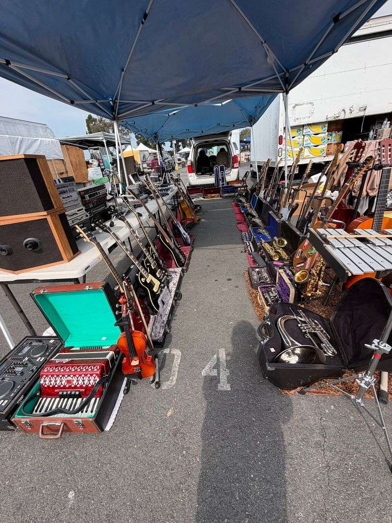 Antiques And Collectibles Reward Slow Browsing