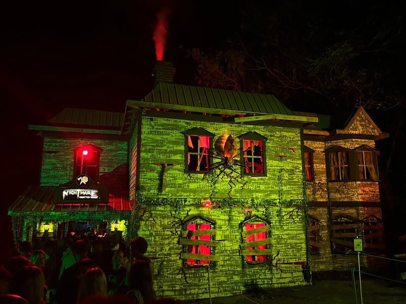 Wicked World Scaregrounds
