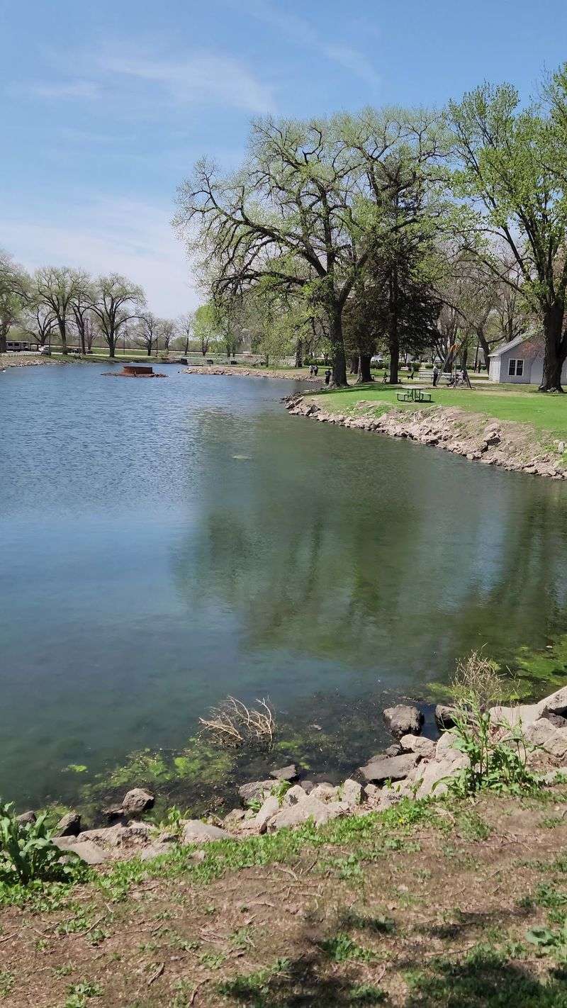 Ta-Ha-Zouka Park, Norfolk