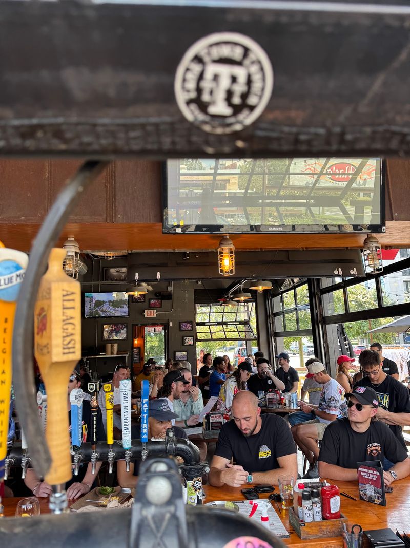 Mac's Speed Shop