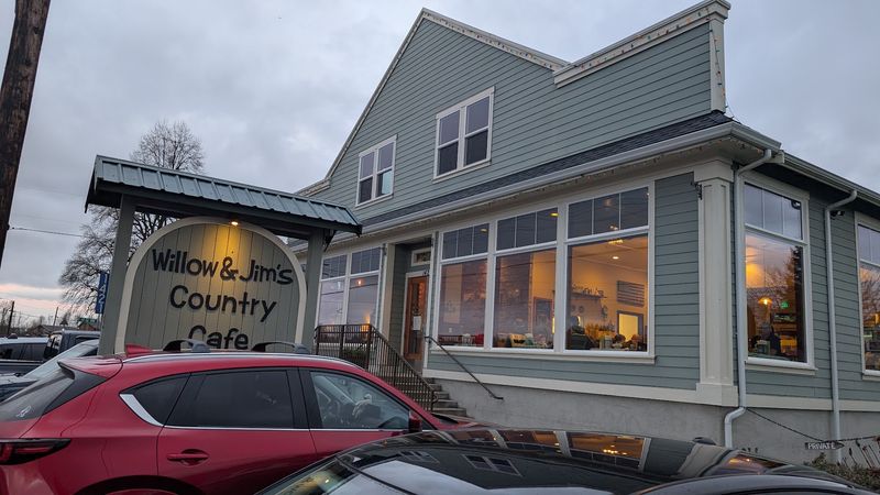 Willow & Jim's Country Cafe, Silvana