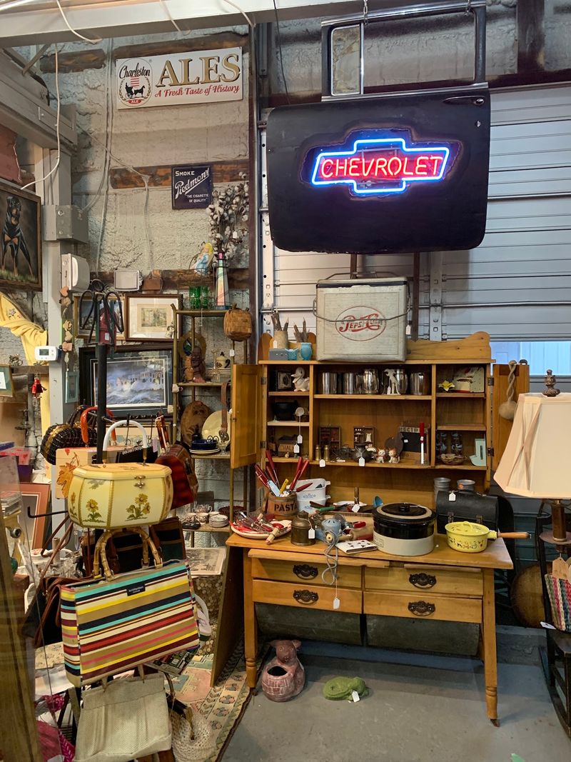 Aisles Of Vintage Toys And Retro Games Make This South Carolina Store Easy To Browse For Hours - Decor Hint Planning A Longer Browse