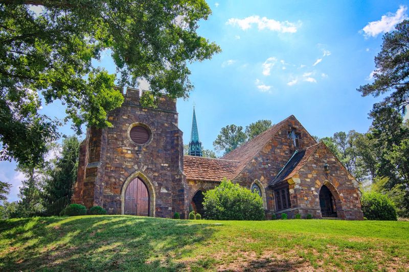 This Small Georgia College Has The World's Largest Campus And Is Ranked One Of The Best Values - Decor Hint A Residential Community Where Almost Everyone Stays