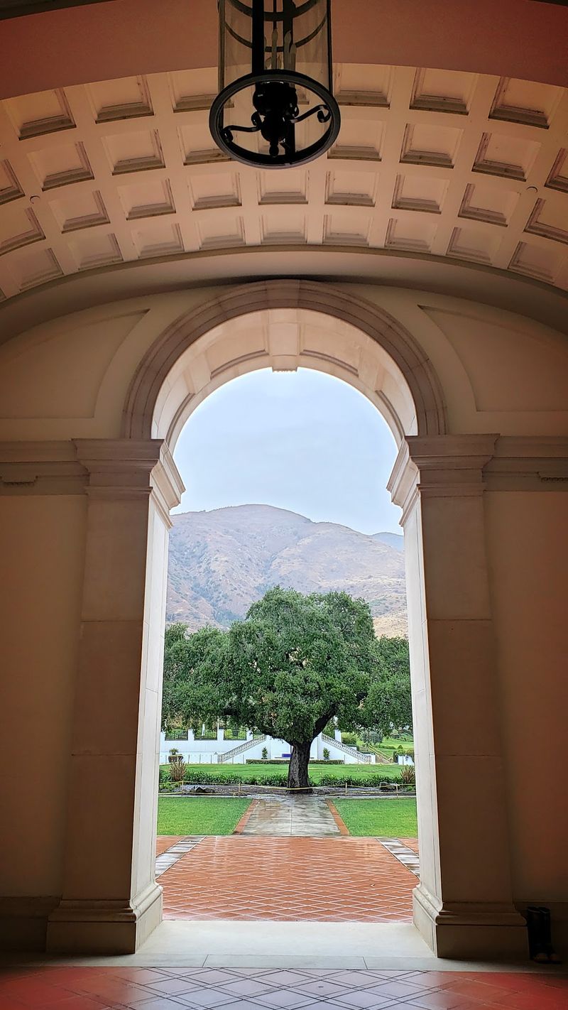 This Tiny California College Is An Unexpected Bargain For Students - Decor Hint Class Sizes Between 14 And 18 Students
