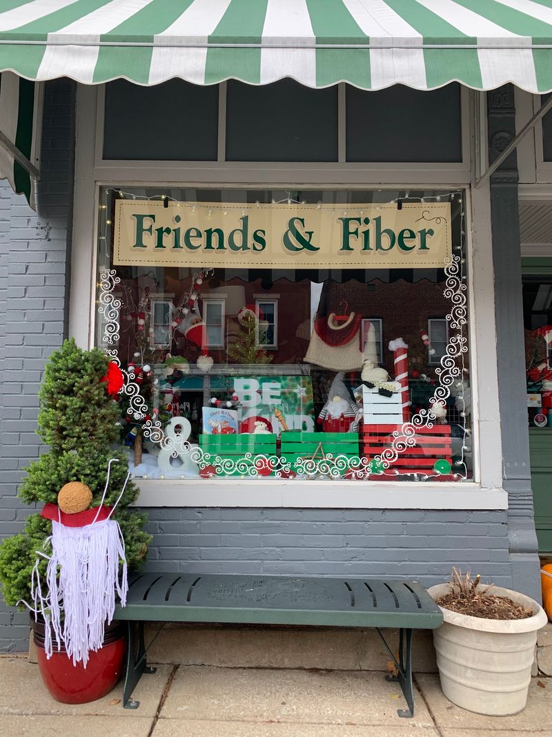 Pack Your Tote And Visit These 10 Cozy Kentucky Yarn Shops - Decor Hint Friends & Fiber