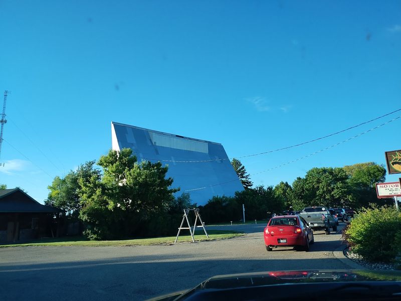 This Idaho Drive-In Turns Your Car Into The Best Seat Under The Night Sky - Decor Hint Fireworks And The Fourth Of July