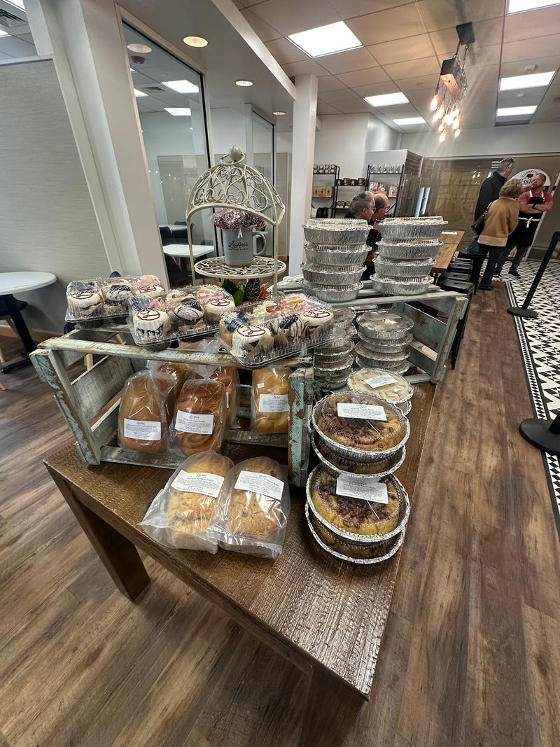 9 Hartford, Connecticut Bakeries Locals Would Rather Keep To Themselves - Decor Hint LuAnn's Bakery & Cafe, Hartford