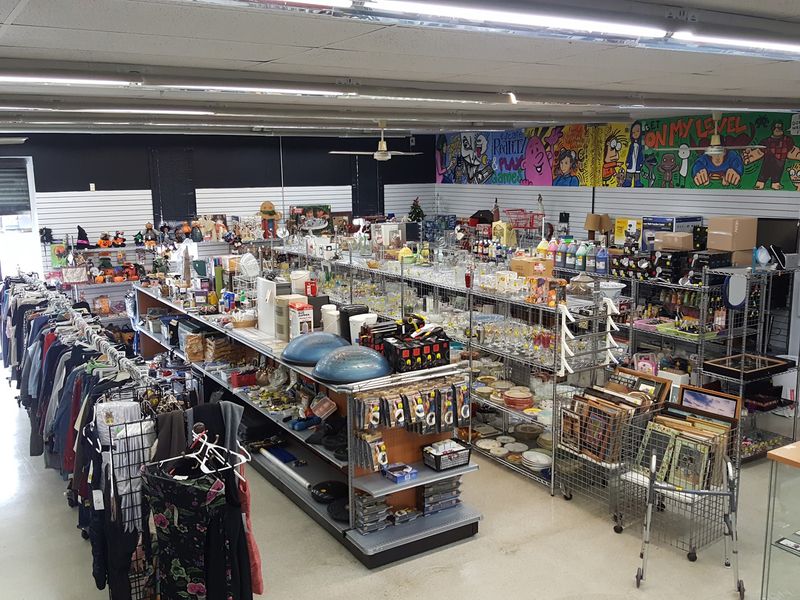 Tag Sale Warehouse, Norwalk