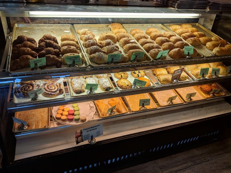 Le Croissant Factory