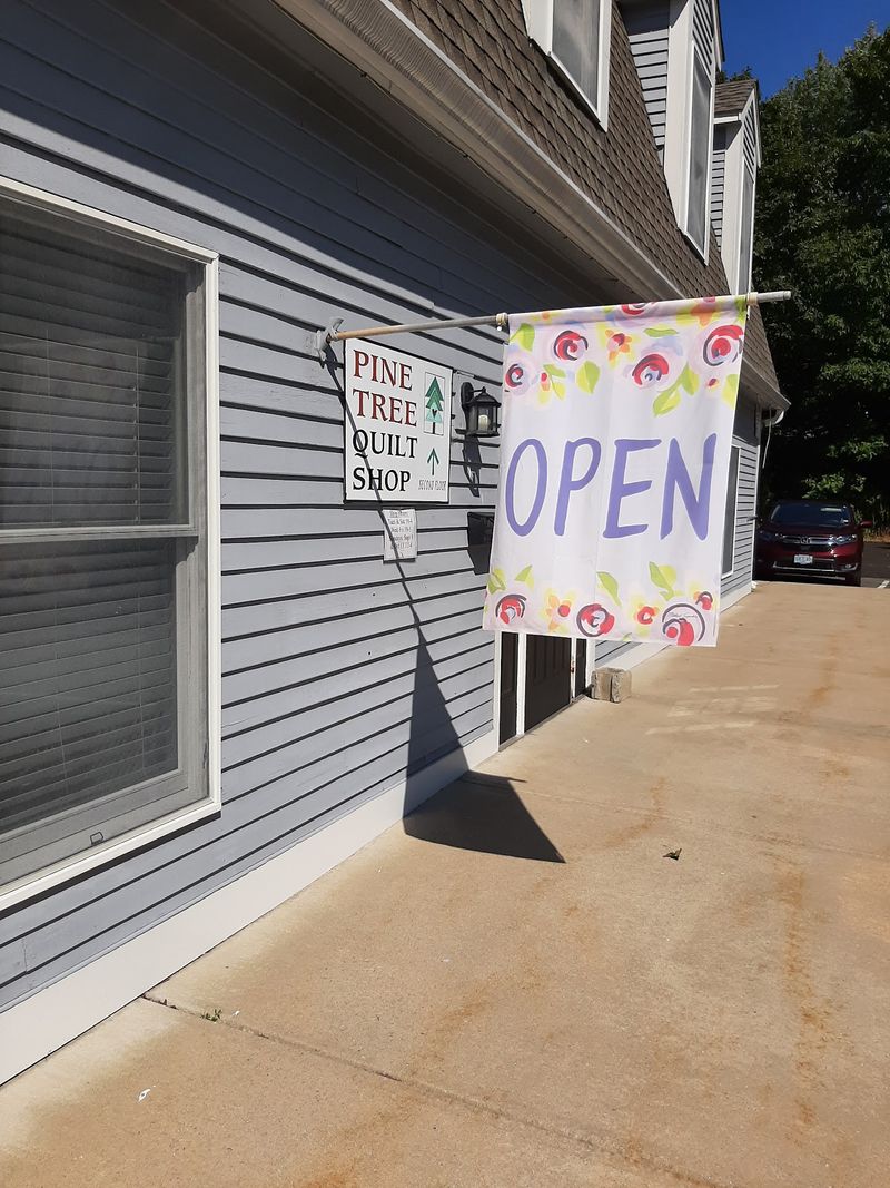 Pine Tree Quilt Shop, Salem
