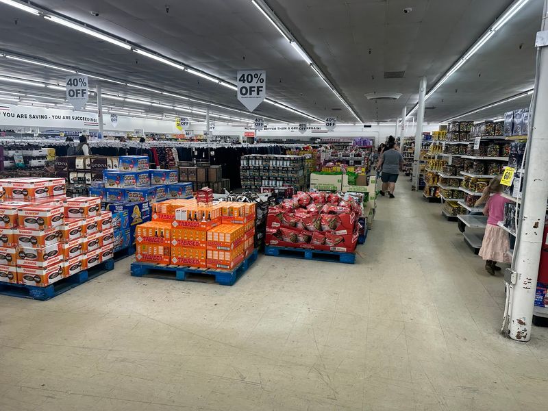 People Drive From All Over Kentucky To Shop At This Enormous Discount Store - Decor Hint A 40,000 Square Foot Playground For Deal Seekers