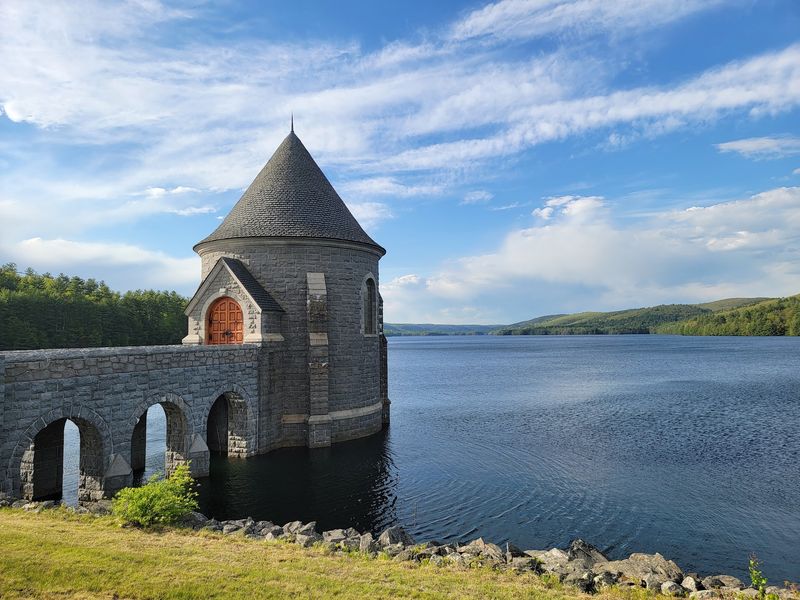 This Enormous Connecticut Reservoir Was Built Over An Entire Forgotten Village - Decor Hint The Dam Offers One Of The Best Views