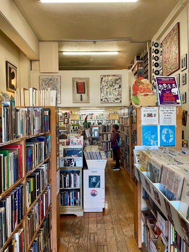 Books And Records Sharing The Same Small Rooms