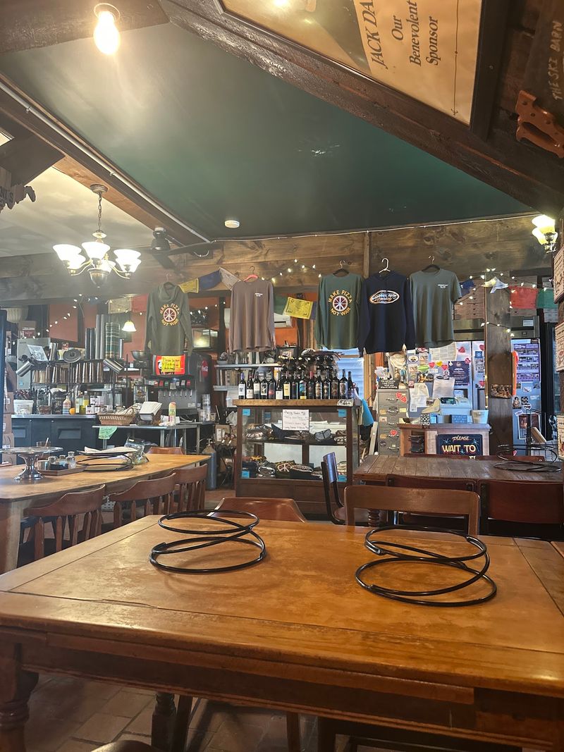 Sirianni's Cafe, Davis