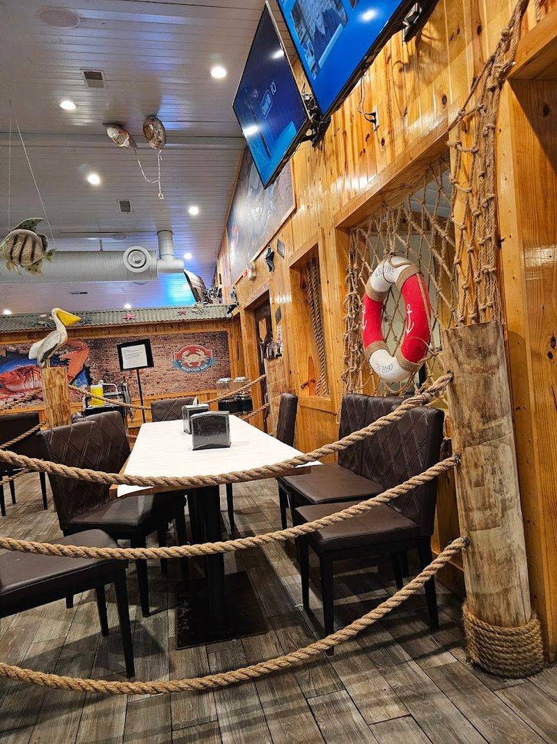 15 Central Georgia Cajun Gems That Locals Love To Keep Secret - Decor Hint Yami Crab Seafood And Bar