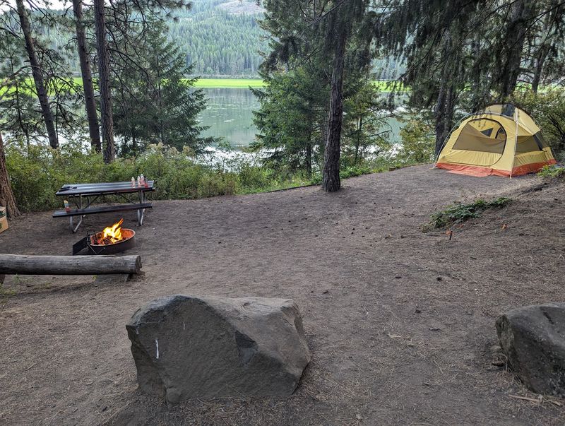 Wake Up To Waves At These 9 Idaho Lakefront Campgrounds Before They Close For The Season - Decor Hint Heyburn State Park In Plummer