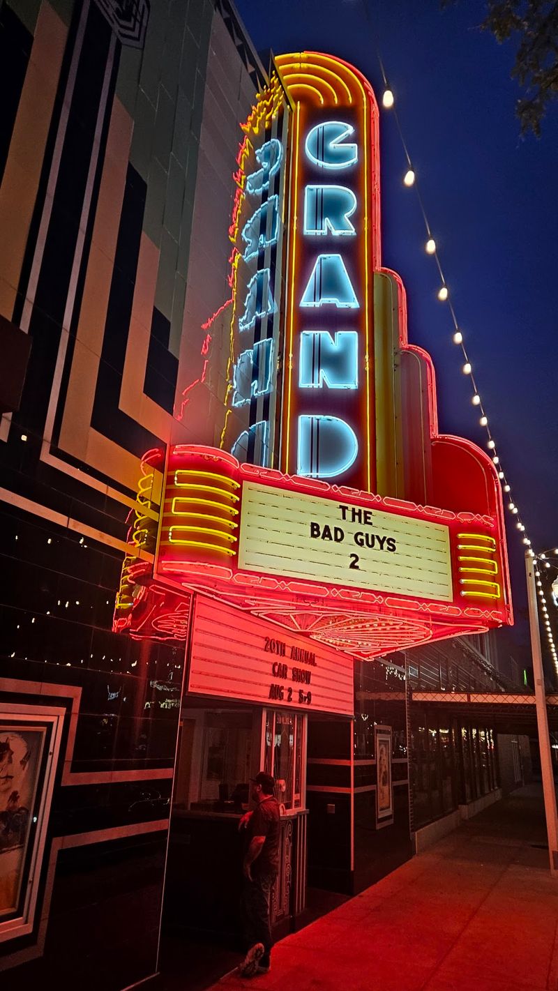 The Old Single-Screen Theater In Nebraska That's Still Selling Tickets After Nearly A Century - Decor Hint Volunteers Who Run the Show