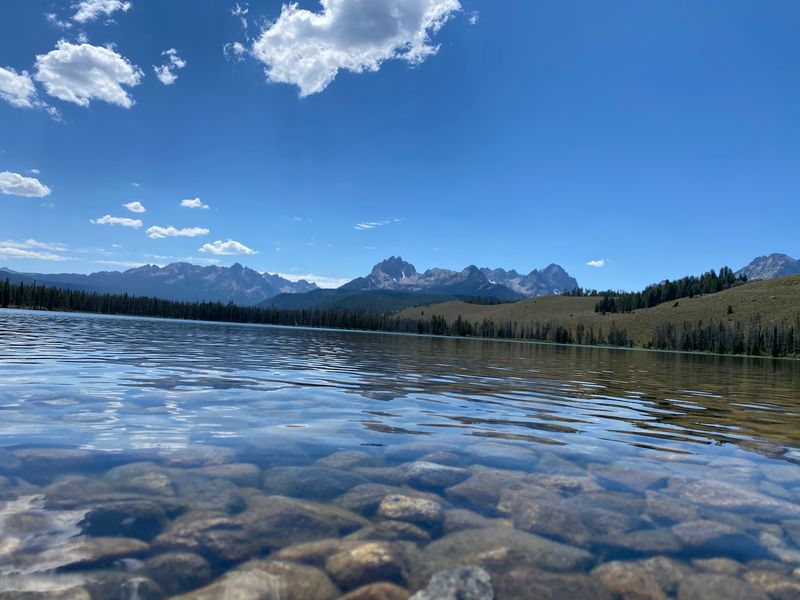 Wake Up To Waves At These 9 Idaho Lakefront Campgrounds Before They Close For The Season - Decor Hint Chinook Bay Campground In Stanley