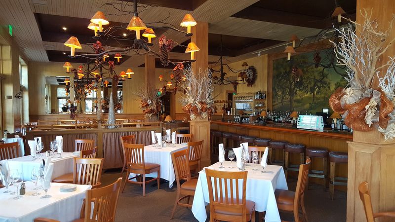 The 10 Best Steakhouses In Florida That Locals Are Raving About - Decor Hint Jackson's Steakhouse